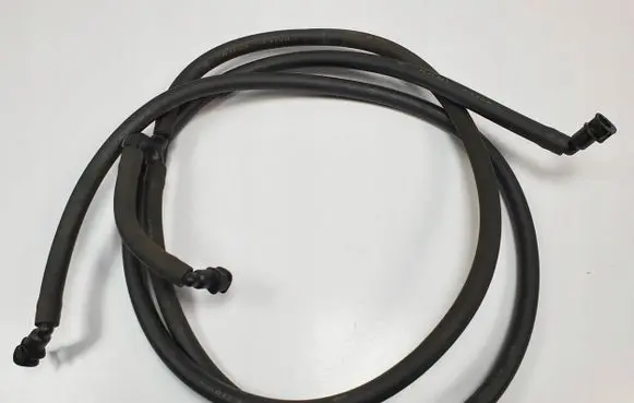 Mercedes-Benz SL R230 Windshield washer fluid hose 