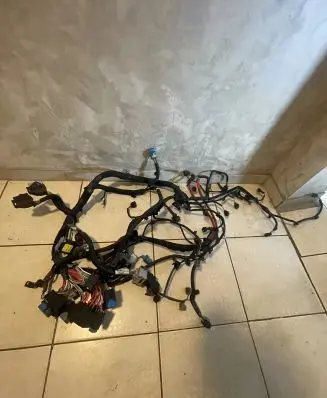 Renault Trafic III (X82) Engine installation wiring loom 240111741R