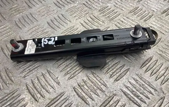 Volvo V60 Seat belt height adjuster 31332261