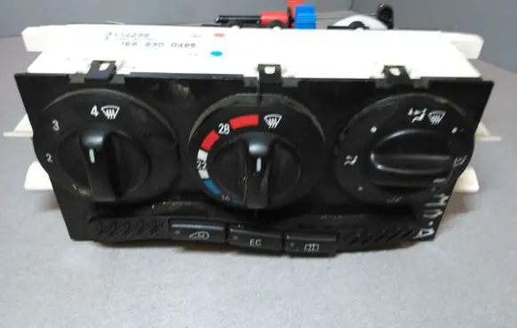 Mercedes-Benz A W168 Climate control unit 1688300485
