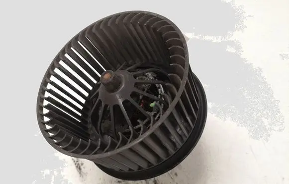Ford Focus Heater fan/blower 3M5H18456AD