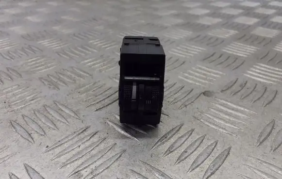 Seat Toledo II (1M) Headlight level height control switch 1M0919094