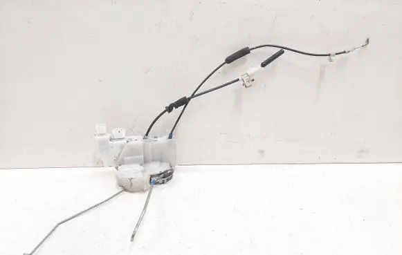 Honda Accord Front door lock 04239304