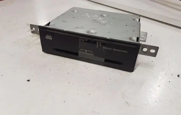 Nissan X-Trail T30 Navigation unit CD/DVD player 915ES60A 0818568