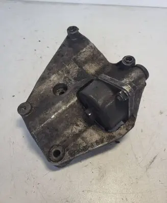BMW 5 E39 A/C compressor mount bracket 2247388