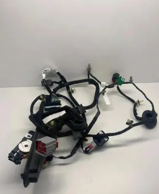 Chevrolet Traverse II Front door wiring loom 84747841 84644228 1GA3073518
