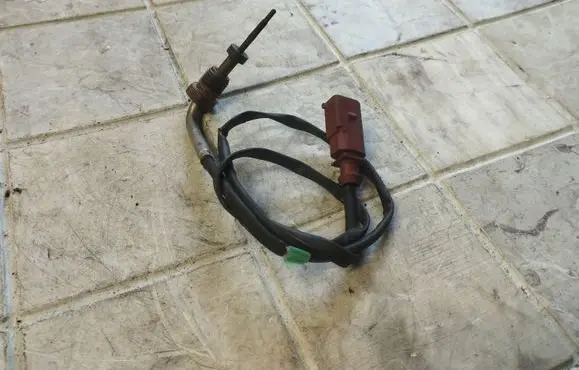Chrysler Pacifica Exhaust gas pressure sensor