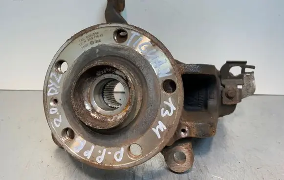 Volkswagen Tiguan Front wheel hub