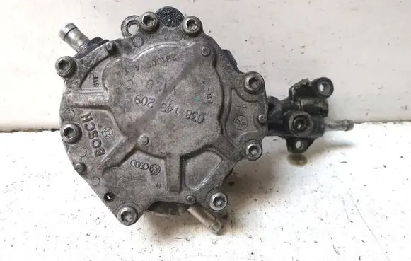 Volkswagen Jetta V Vacuum pump 038145209