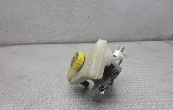 Audi A6 S6 C5 4B Master brake cylinder 320670094
