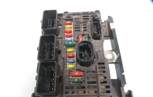 Citroen C4 I BSM Control unit 9661682980 S118983011A