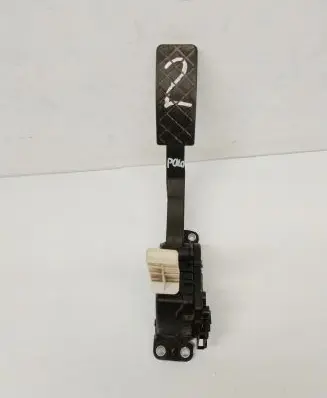 Skoda Fabia Mk1 (6Y) Accelerator throttle pedal 6Q1721503C