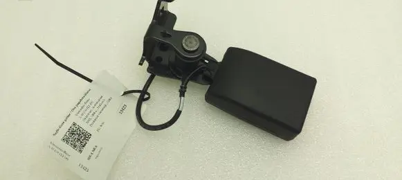 Mercedes-Benz A W176 Rear seatbelt buckle A1768600369