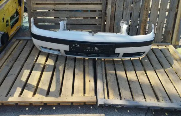 Volkswagen Golf IV Front bumper
