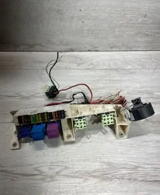 BMW X5 E53 Fuse module 8383720 6937673
