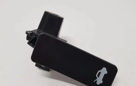 Ford Puma Engine bonnet (hood) release handle