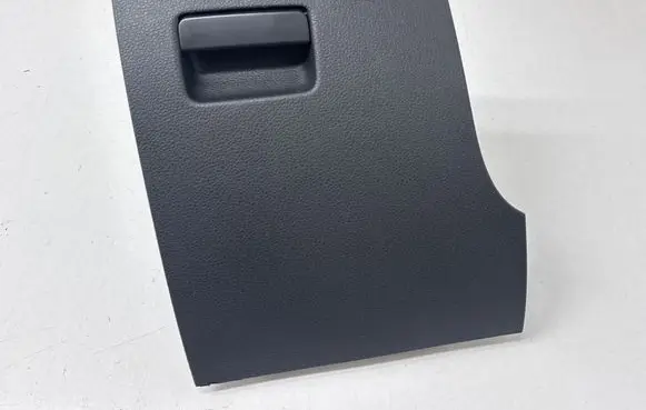 Volkswagen PASSAT B8 USA Glove box 561857921A