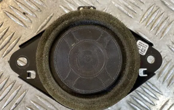 Subaru Outback (BS) Panel speaker 86301AL120
