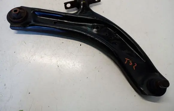 Nissan X-Trail T32 Front control arm 