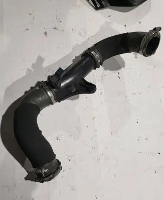 Audi A4 S4 B8 8K Intercooler hose/pipe 8K0145673AB 8R0145979E