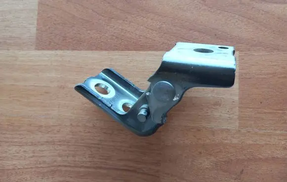 Citroen C4 II Picasso Front door upper hinge 1608322780