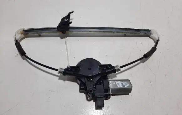 Mazda 6 Sliding door window regulator with motor D6515858X SM012030