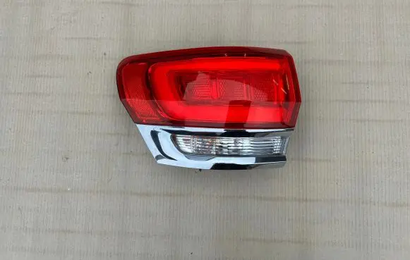 Jeep Cherokee Rear/tail lights P68110001AC