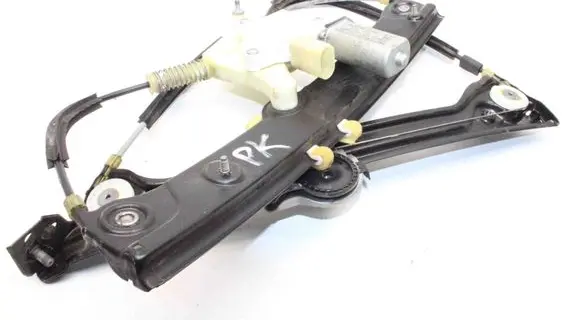 BMW 6 F06 Gran coupe Front door electric window regulator 7275397