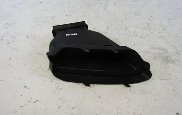 Land Rover Evoque I Air intake duct part GJ3220209AA