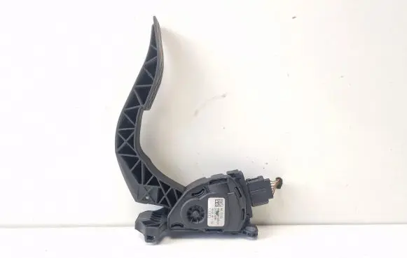 Audi A6 S6 C6 4F Accelerator throttle pedal 8K1723523