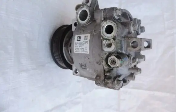 Opel Mokka Air conditioning (A/C) compressor (pump) 42407877
