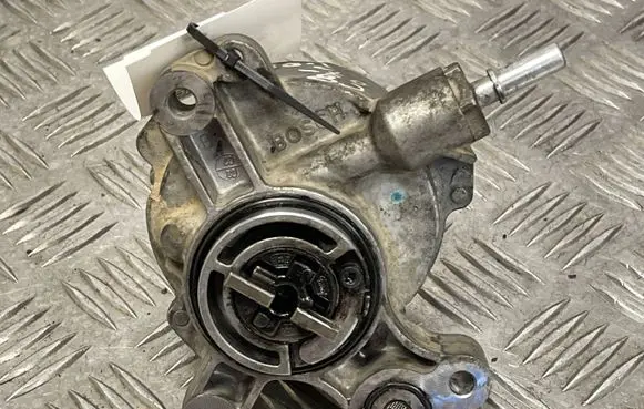 Citroen C8 Vacuum pump D1651C1