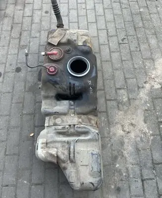 Toyota Land Cruiser (J120) Fuel tank 