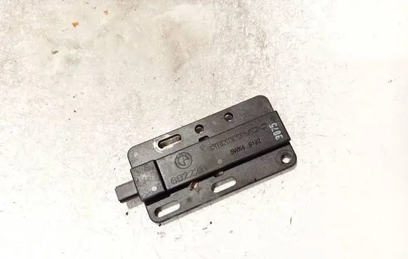BMW 5 E60 E61 Antenna control unit 6922211 5wk49132