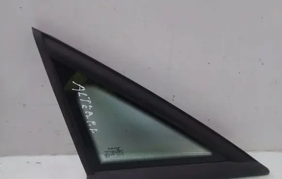 Seat Altea XL Front triangle window/glass 