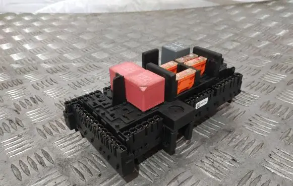 Mercedes-Benz S W222 Fuse box set A2139068801
