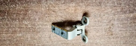 Volvo V40 Front door upper hinge 