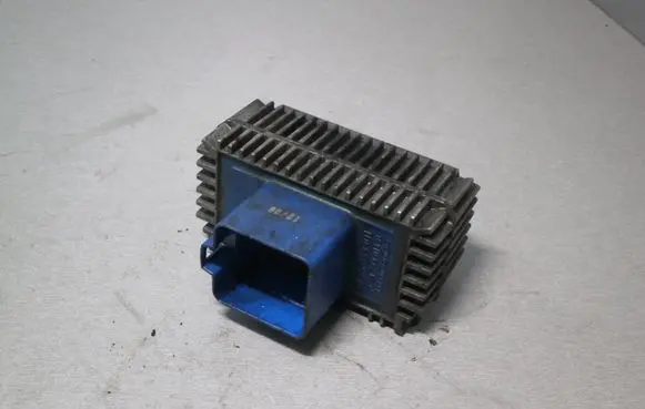 Opel Astra H Glow plug pre-heat relay 55353011 51299014B