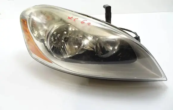 Volvo XC60 Headlight/headlamp 30763146 89902803
