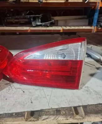 Ford Focus Tailgate rear/tail lights BM5113A602DC