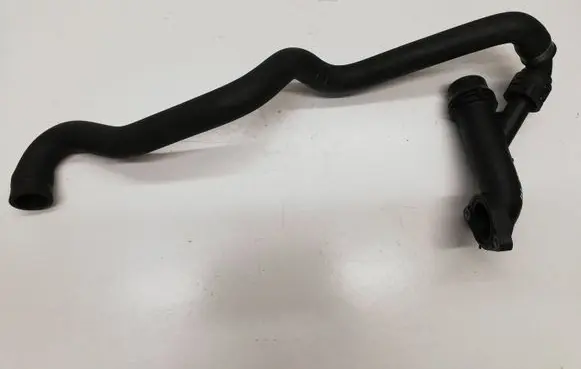 BMW 1 E81 E87 Engine coolant pipe/hose 7560130