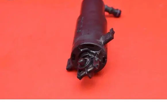 BMW 7 F01 F02 F03 F04 Windshield washer spray nozzle 7179311-04