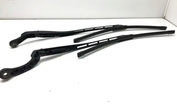 Audi A4 S4 B6 8E 8H Front wiper blade arm 8E1955407C