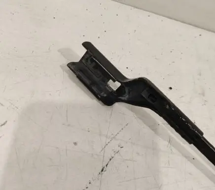 Citroen Berlingo Front wiper blade arm 9682974380
