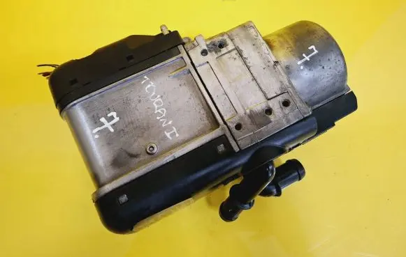 Volkswagen Touran I Auxiliary pre-heater (Webasto) 1K0815065R 000018021232 9008372C