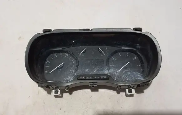 Speedometer (instrument cluster)