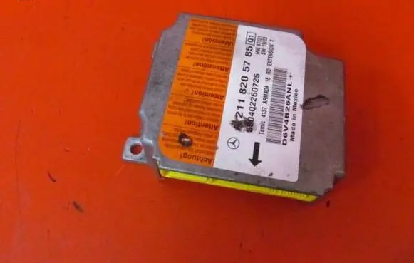 Mercedes-Benz E W211 Airbag control unit/module A2118205785
