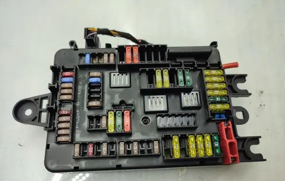 BMW 1 F20 F21 Fuse module 9337880