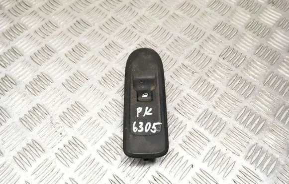 Peugeot 5008 Electric window control switch 96661102 53269815 060120103504