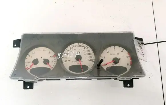 Chrysler PT Cruiser Speedometer (instrument cluster) 04671815AO CR0024034